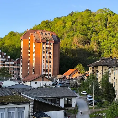 アパート Vukovic, *