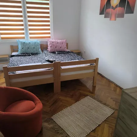 Vukovic, アパート Majdanpek